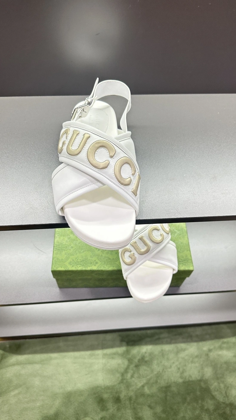 Sophisticated Gxccx Slippers 156210