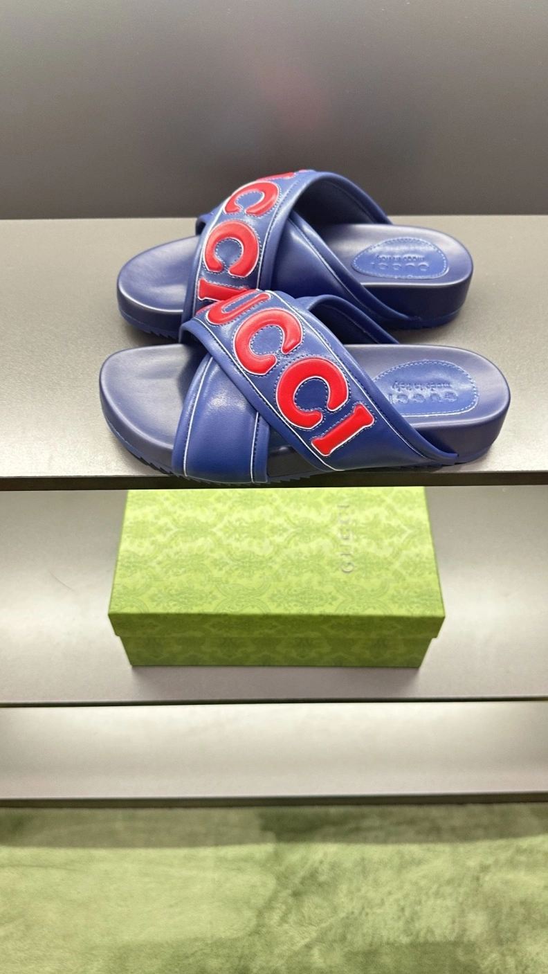 WellDesigned Gxccx Slippers 156221