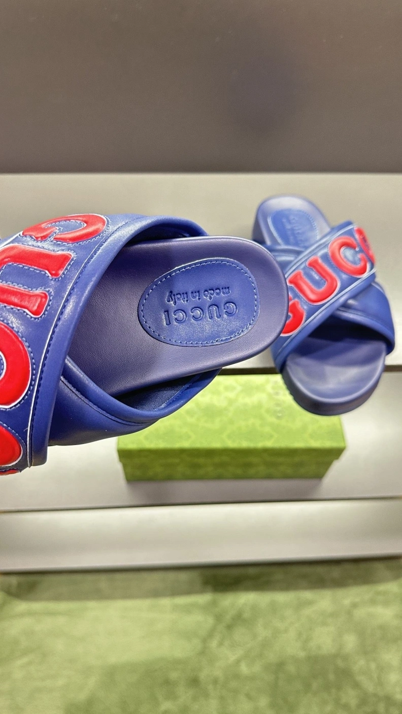WellDesigned Gxccx Slippers 156221