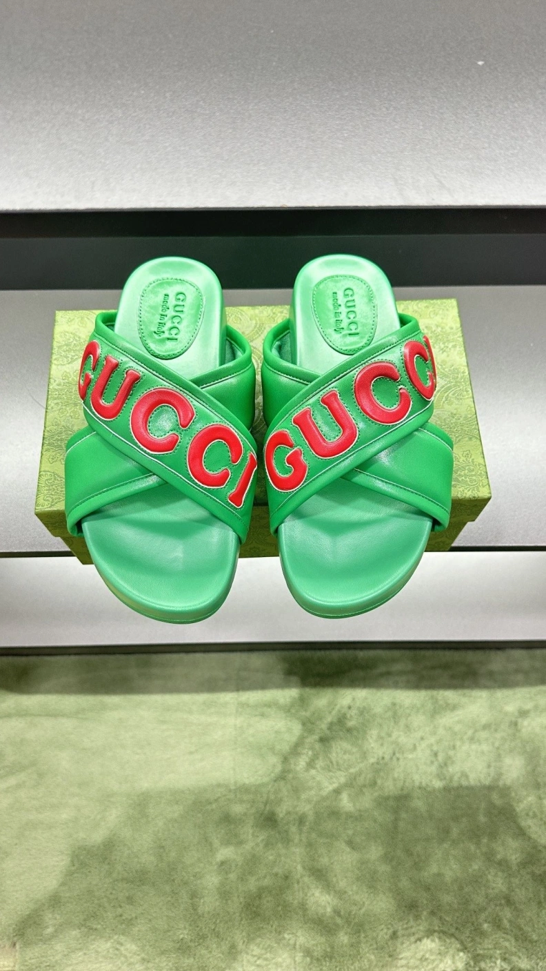 Affordable Gxccx Slippers 156219