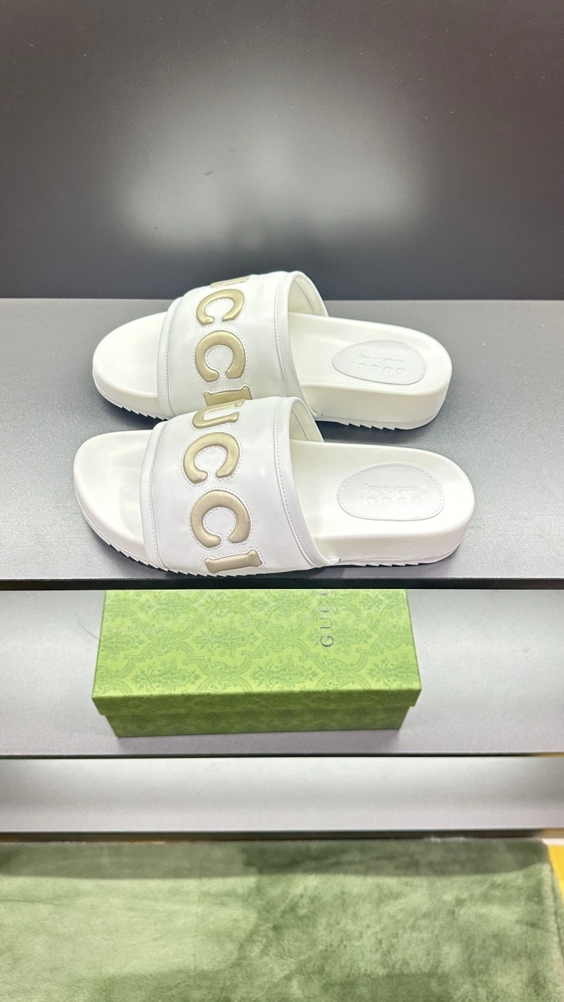 Gxccx Slippers Bright 156206