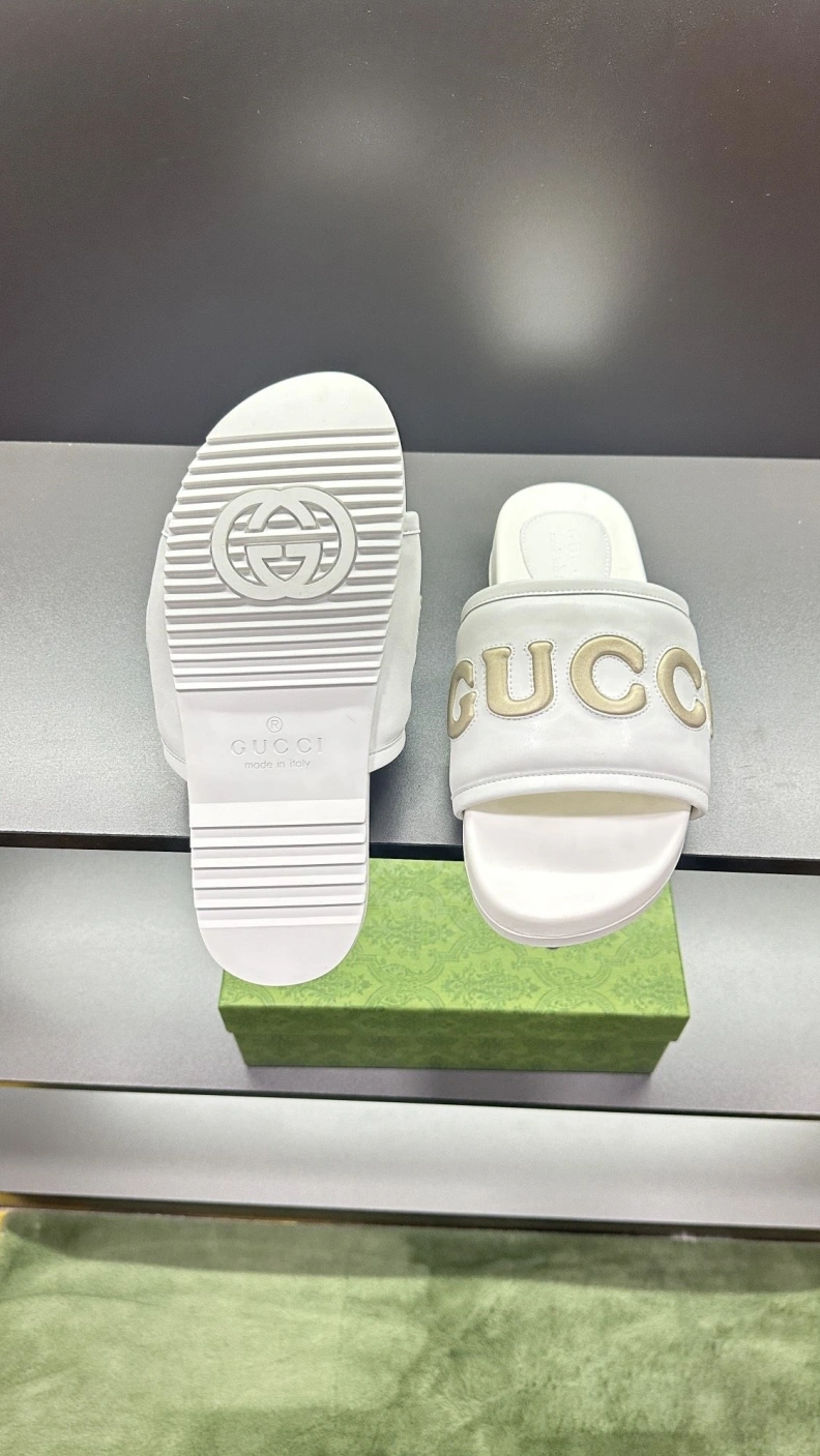 Gxccx Slippers Bright 156206