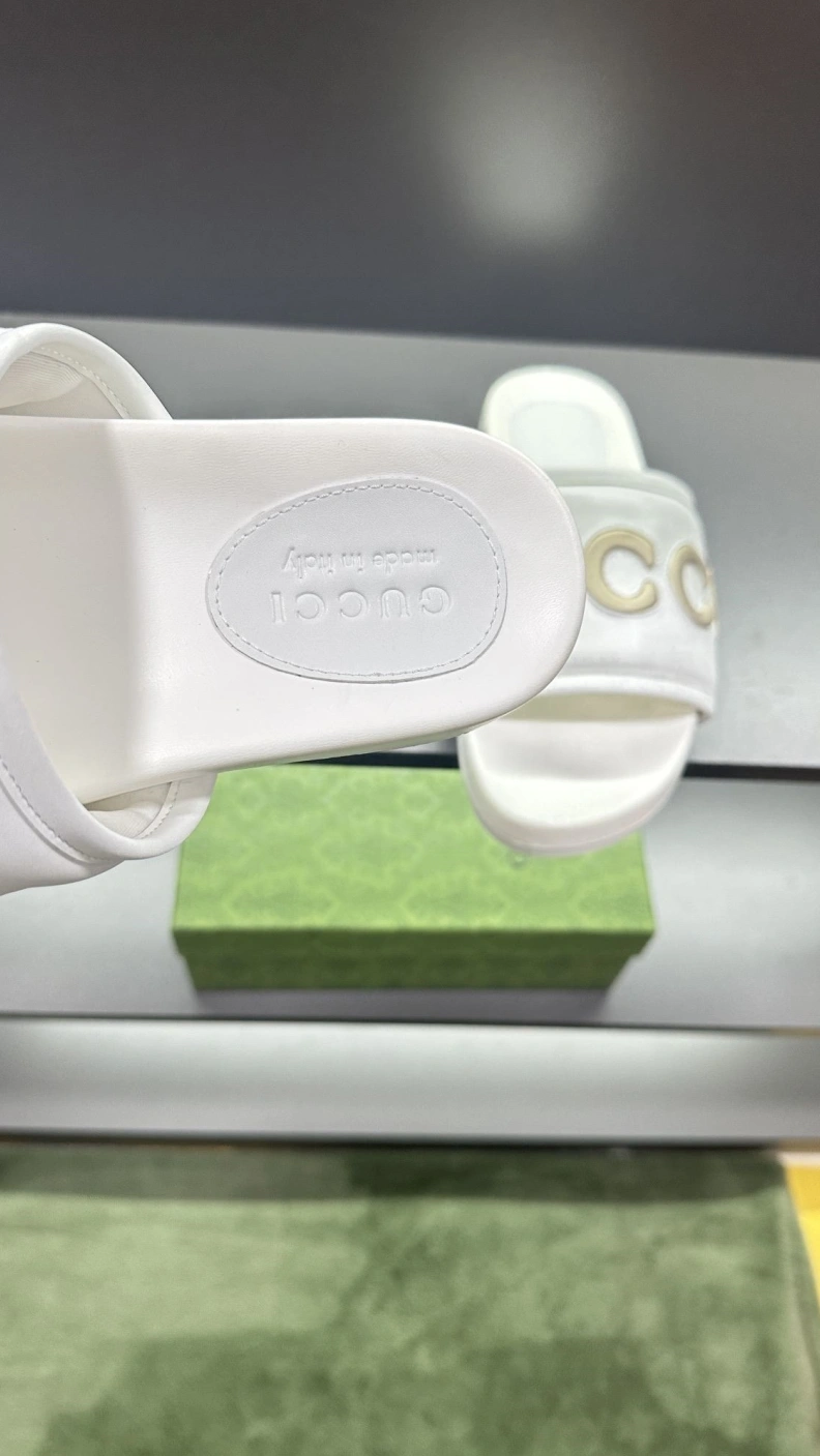 Gxccx Slippers Bright 156206