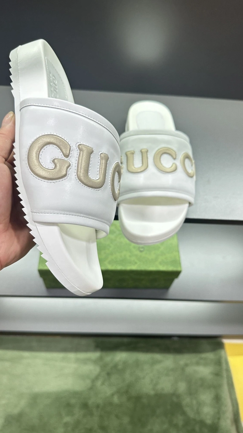 Gxccx Slippers Bright 156206