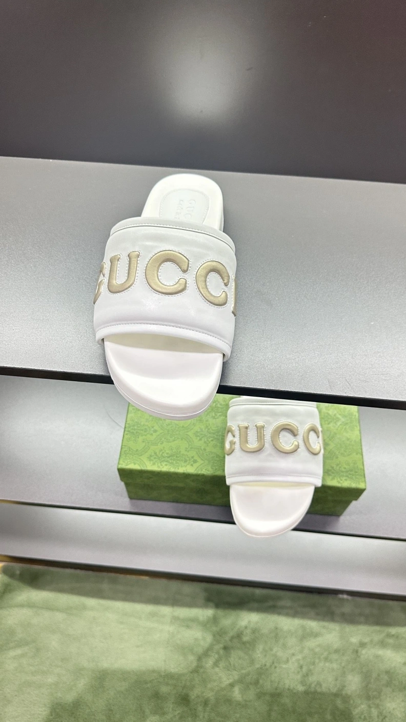 Gxccx Slippers Bright 156206