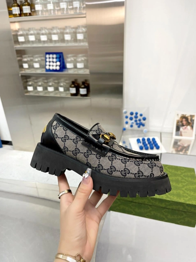 Gxccx Leather Shoes Bright 156264