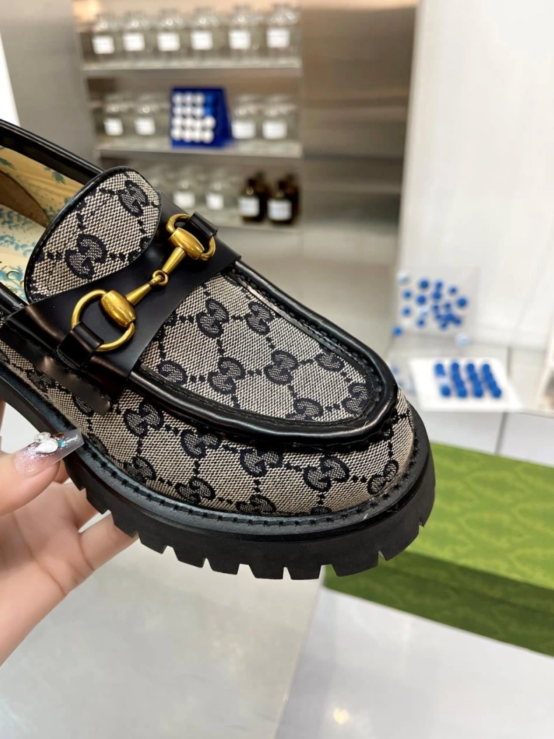 Gxccx Leather Shoes Bright 156264