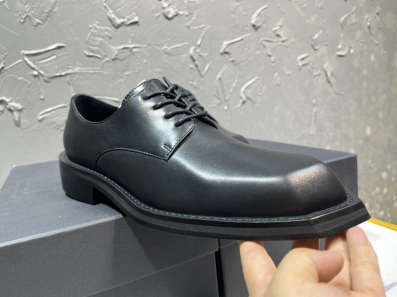 Versatile Othxr Leather Shoes 211017
