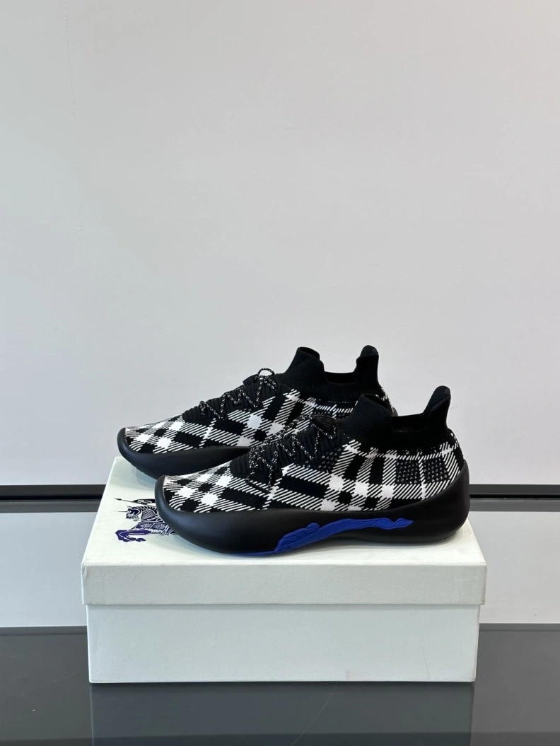 GoAnywhere Bxrbxrry Sneakers 114572