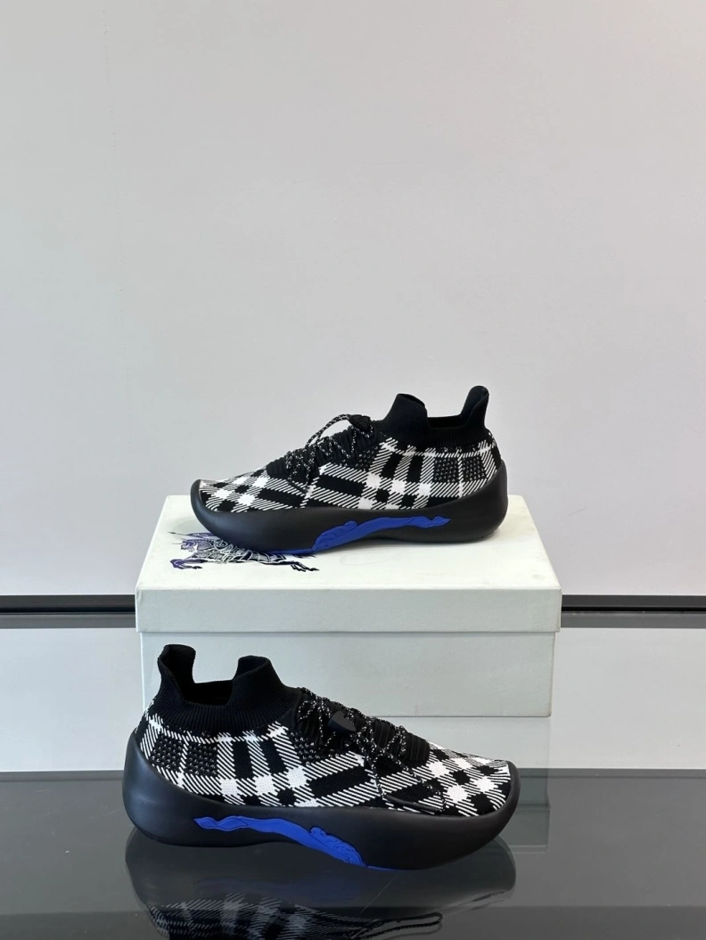 GoAnywhere Bxrbxrry Sneakers 114572