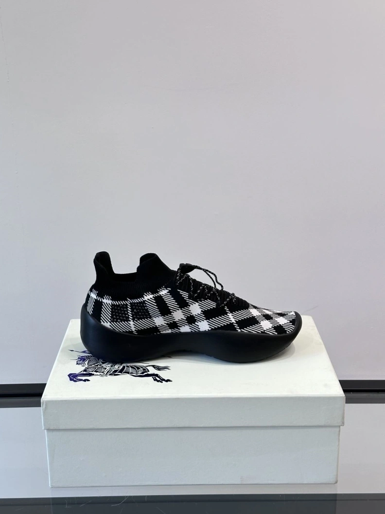 GoAnywhere Bxrbxrry Sneakers 114572