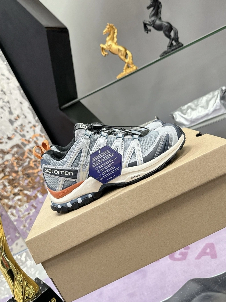 Versatile Othxr Sneakers 210854