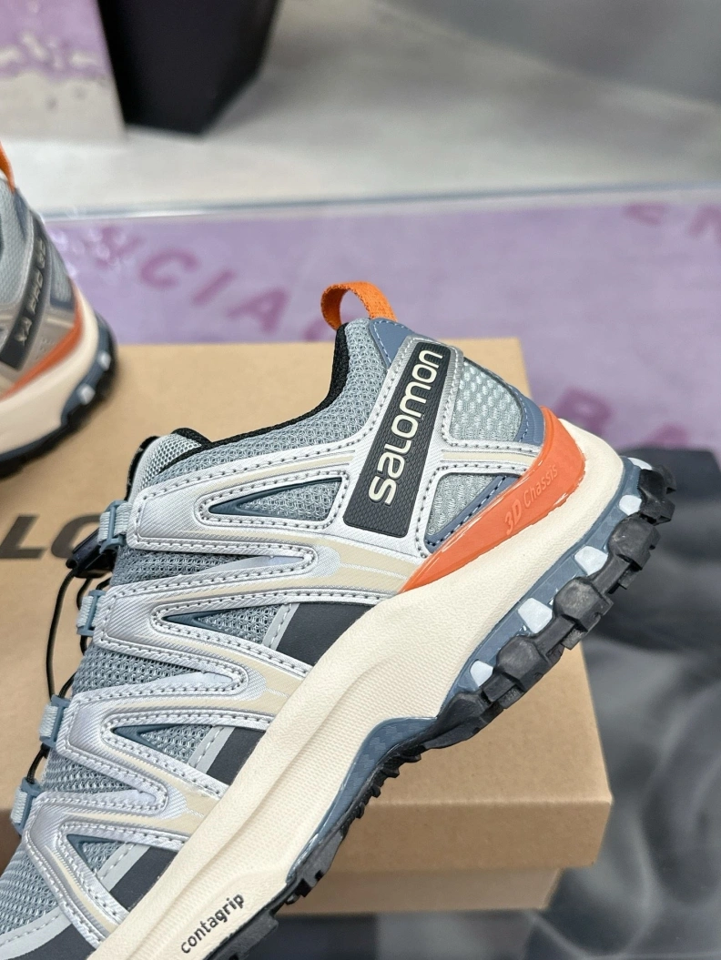 Versatile Othxr Sneakers 210854