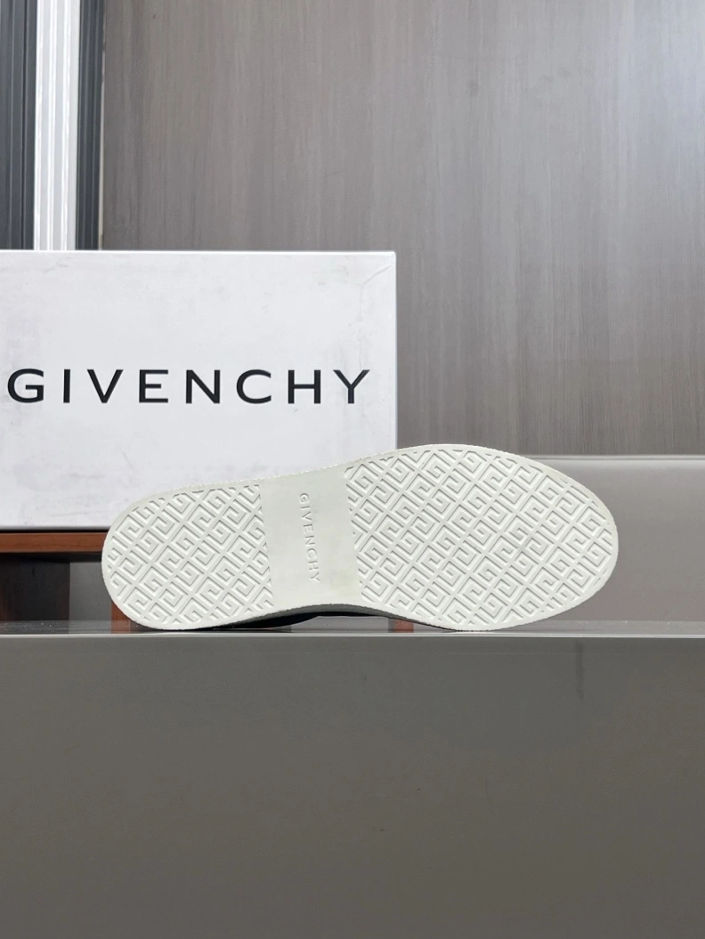 Gxvxnchy Sneakers BestValue 152522