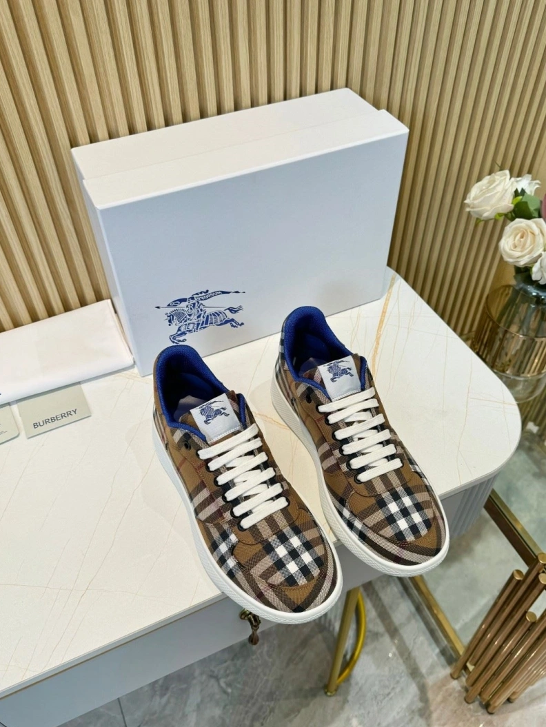 Functional Bxrbxrry Sneakers 114546
