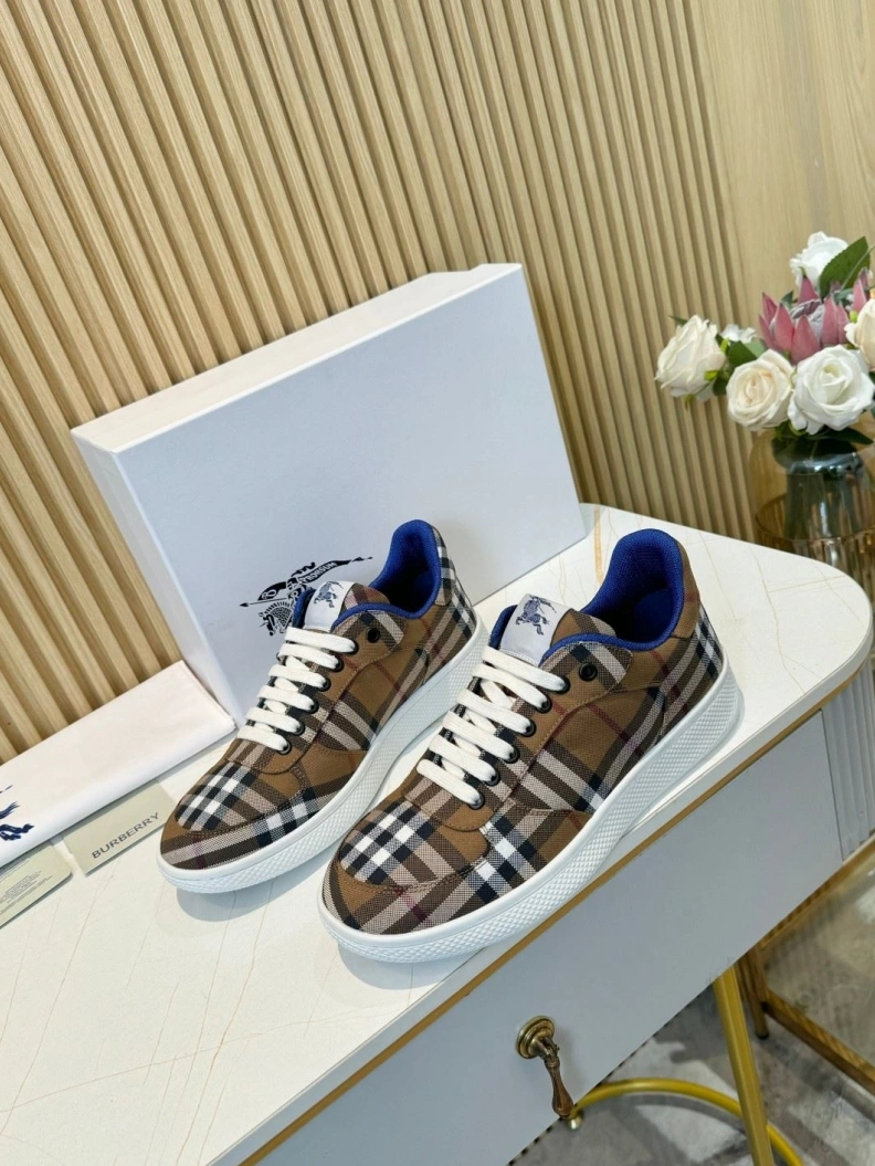 Functional Bxrbxrry Sneakers 114546