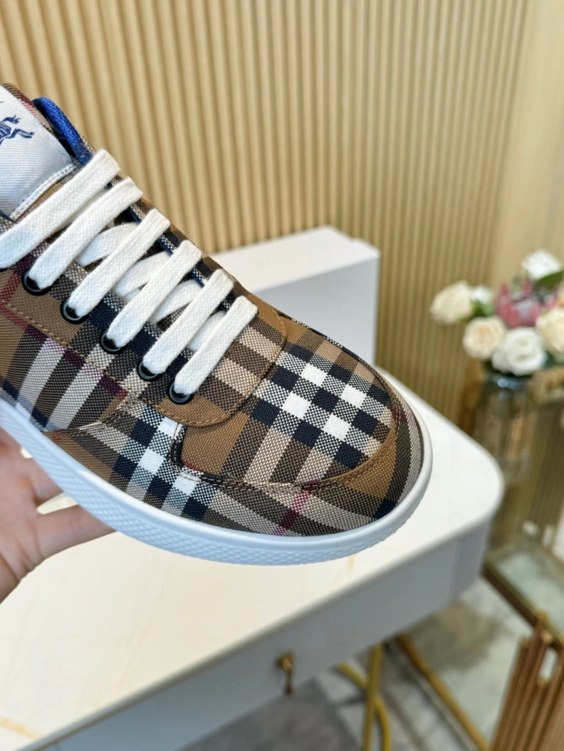 Functional Bxrbxrry Sneakers 114546