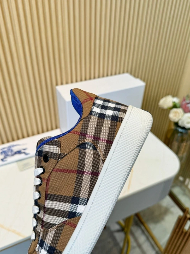 Functional Bxrbxrry Sneakers 114546