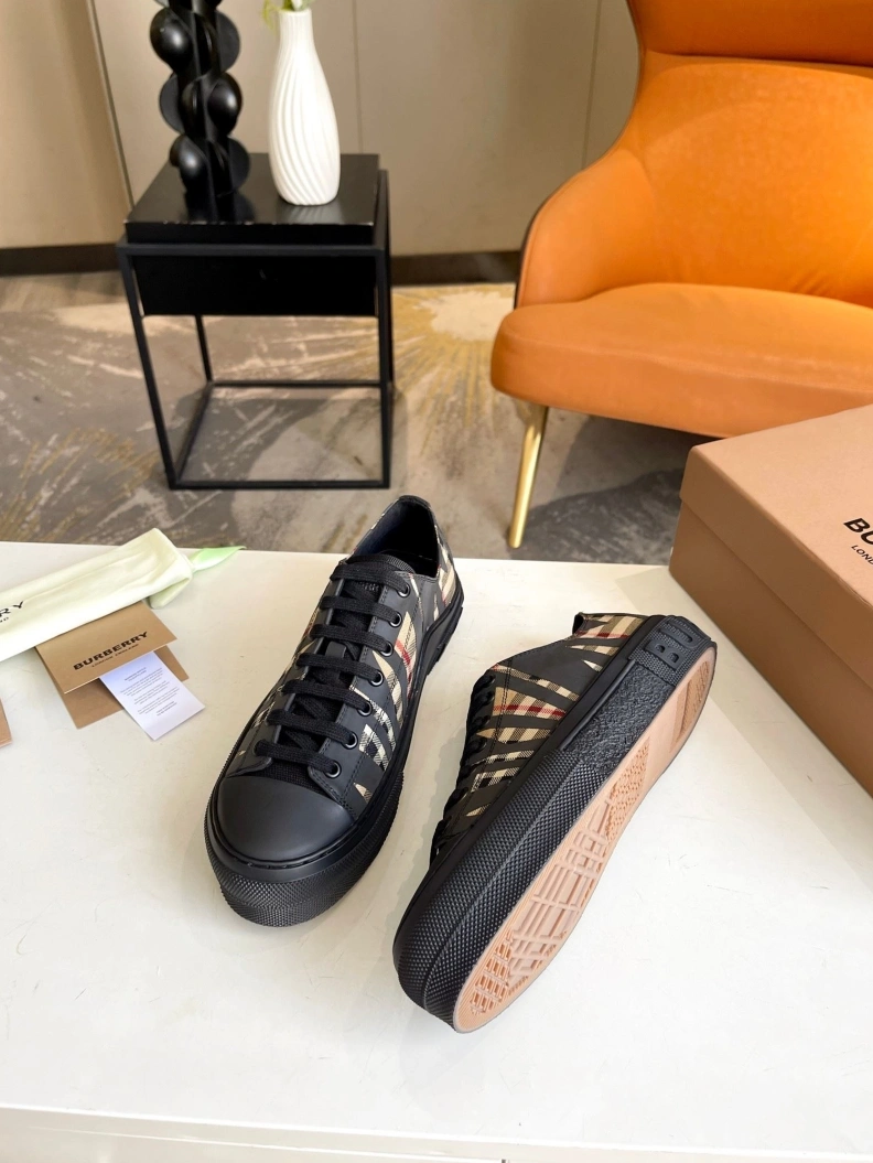 EasyMatch Bxrbxrry Sneakers 114543