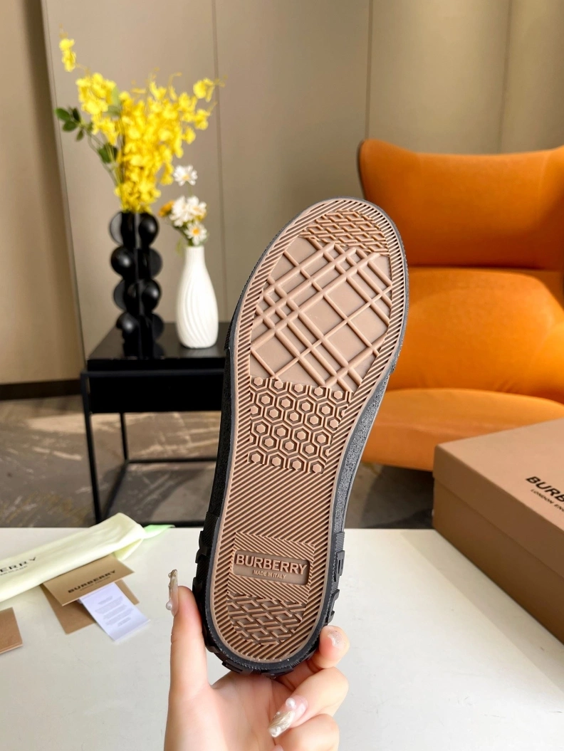 EasyMatch Bxrbxrry Sneakers 114543