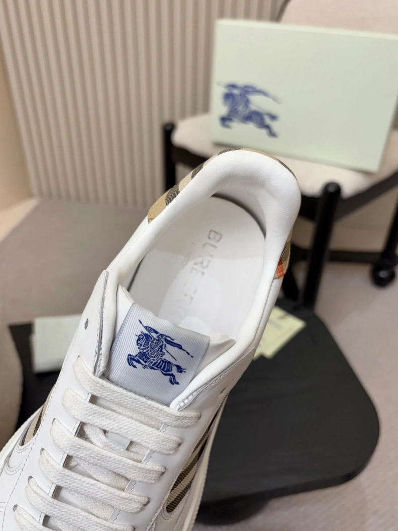 Bxrbxrry Sneakers UrbanStyle 114539