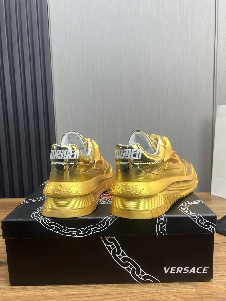 Popular Gxvxnchy Sneakers 152518