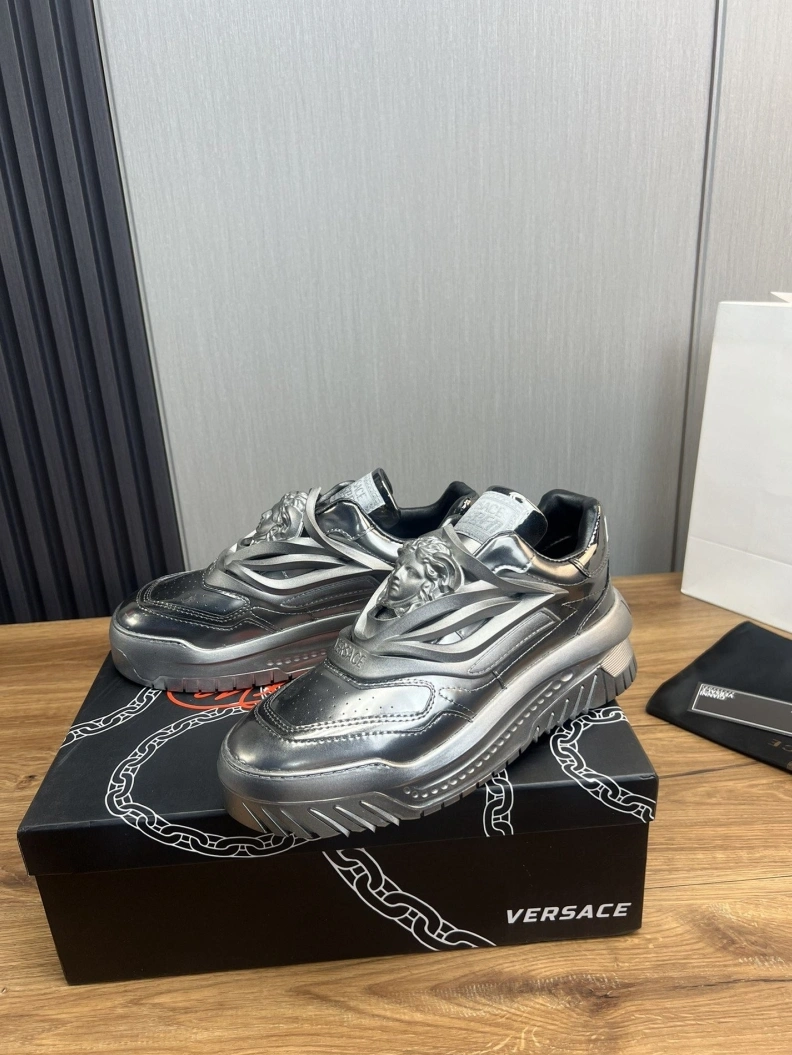 Modern Gxvxnchy Sneakers 152517