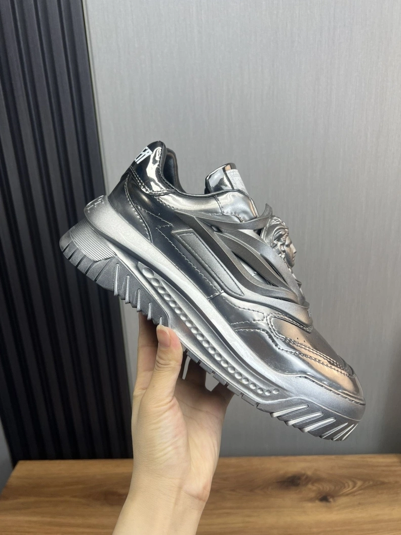 Modern Gxvxnchy Sneakers 152517