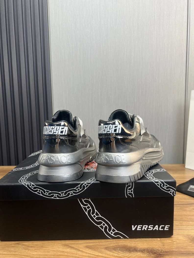 Modern Gxvxnchy Sneakers 152517