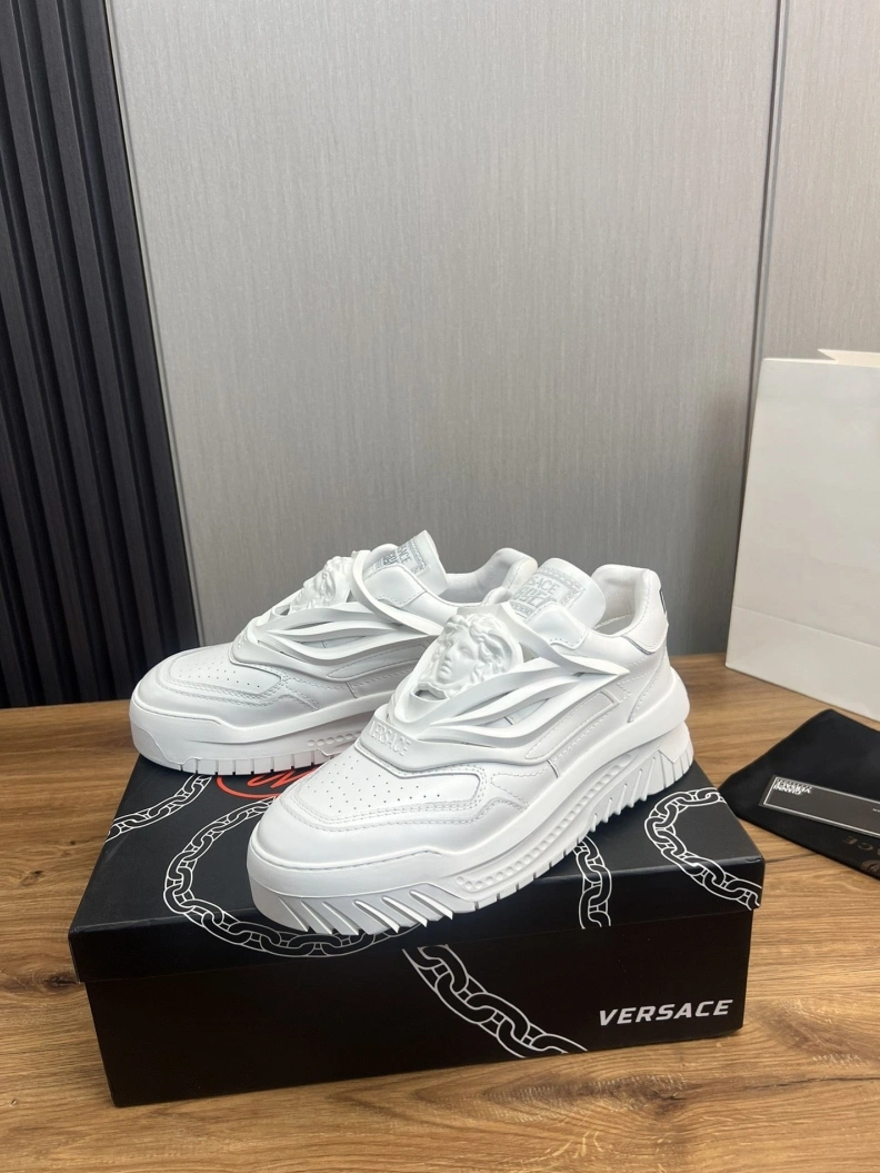 Reliable Gxvxnchy Sneakers 152526