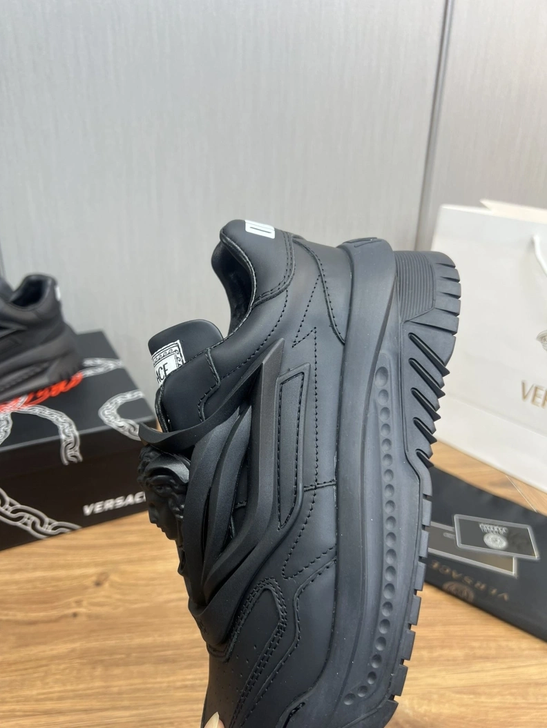 Gxvxnchy Sneakers Minimalist 152520