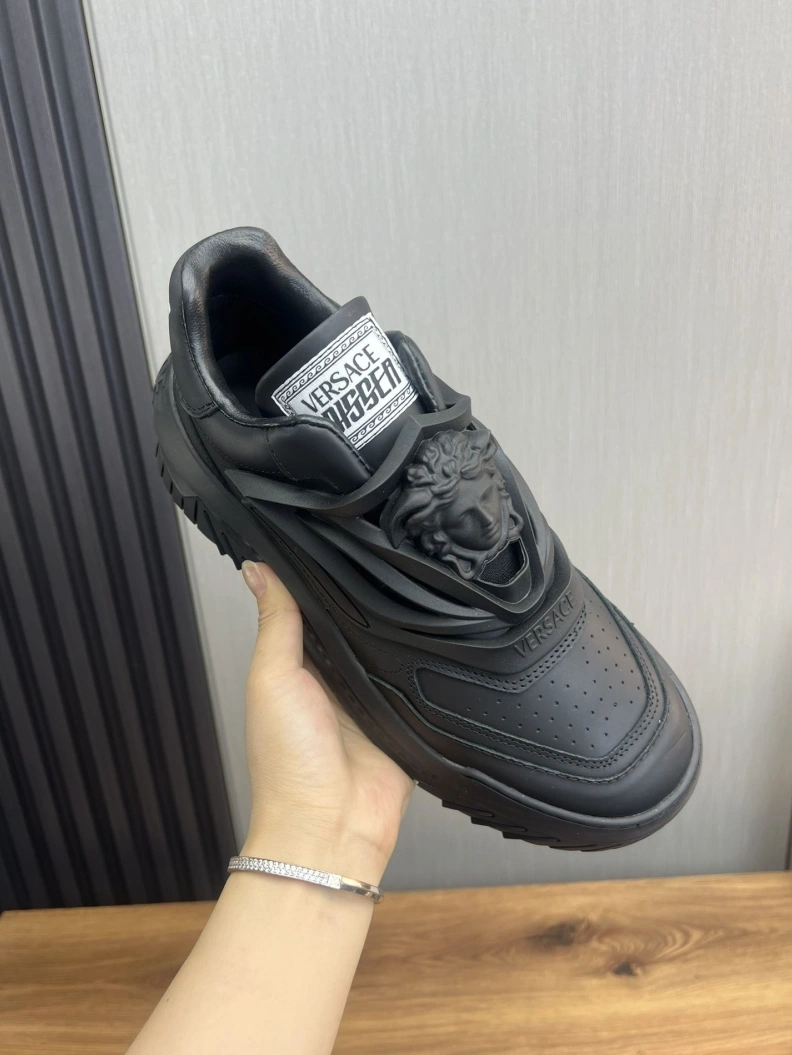 Gxvxnchy Sneakers Minimalist 152520