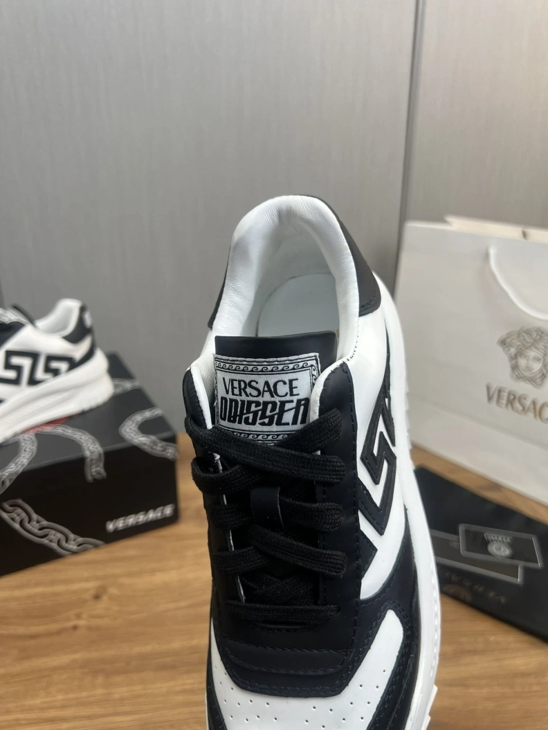 Breathable Gxvxnchy Sneakers 152529