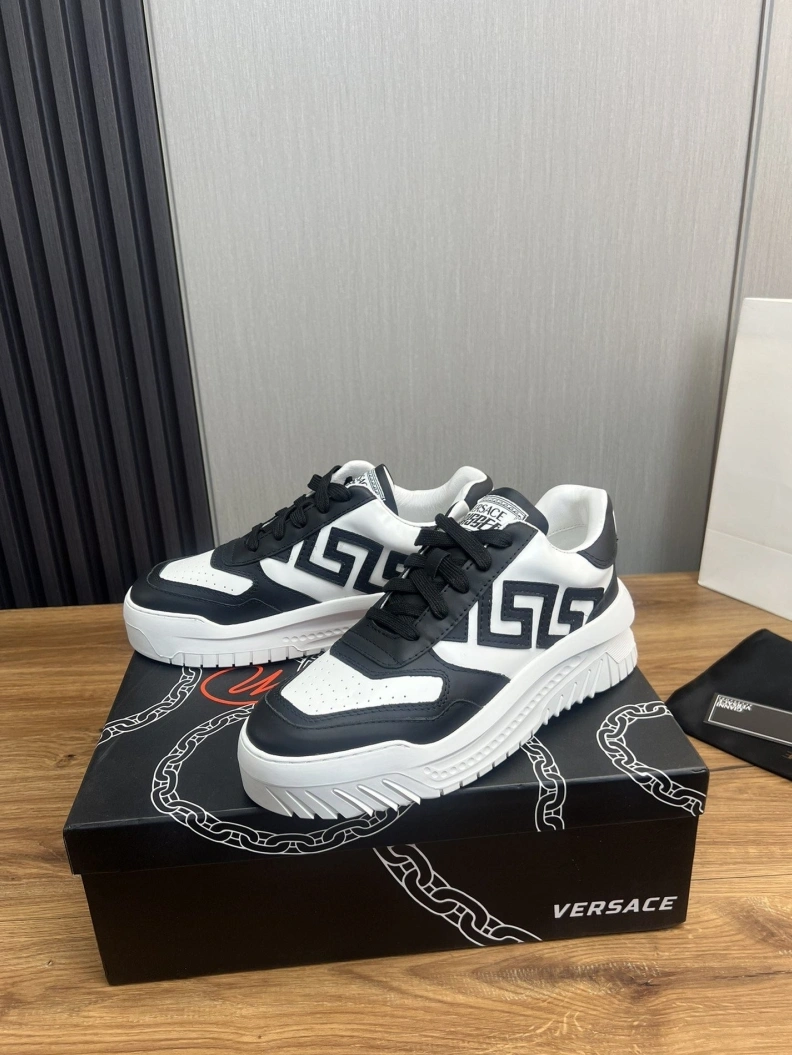 Breathable Gxvxnchy Sneakers 152529