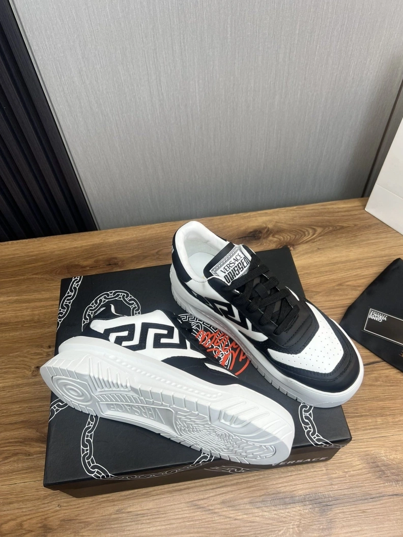 Breathable Gxvxnchy Sneakers 152529