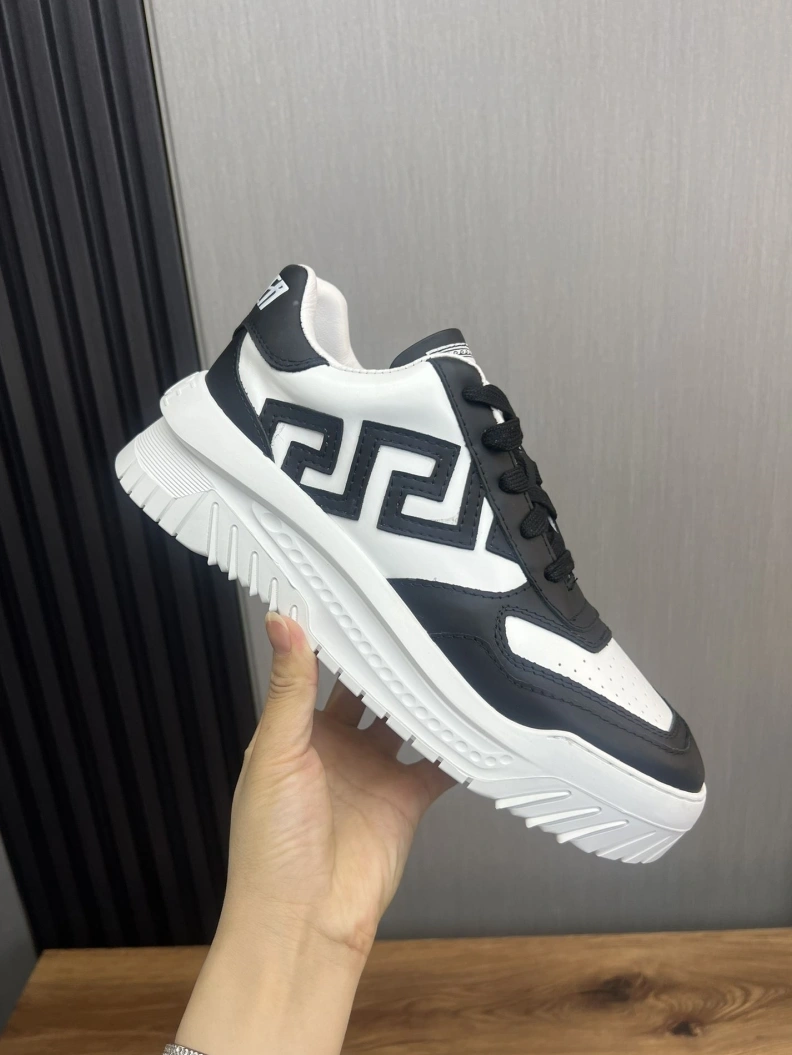 Breathable Gxvxnchy Sneakers 152529