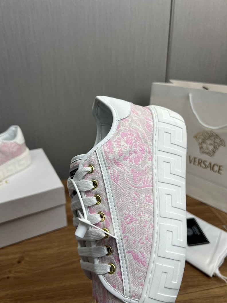 Gxvxnchy Sneakers NewStyle 152510