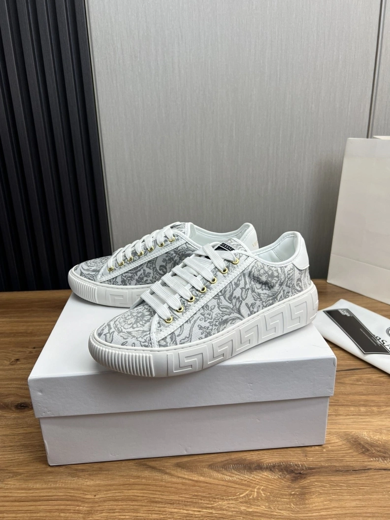 Gxvxnchy Sneakers Popular 152509