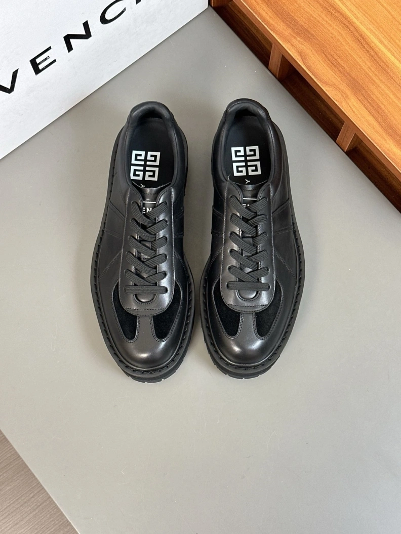Gxvxnchy Sneakers Lightweight 152503