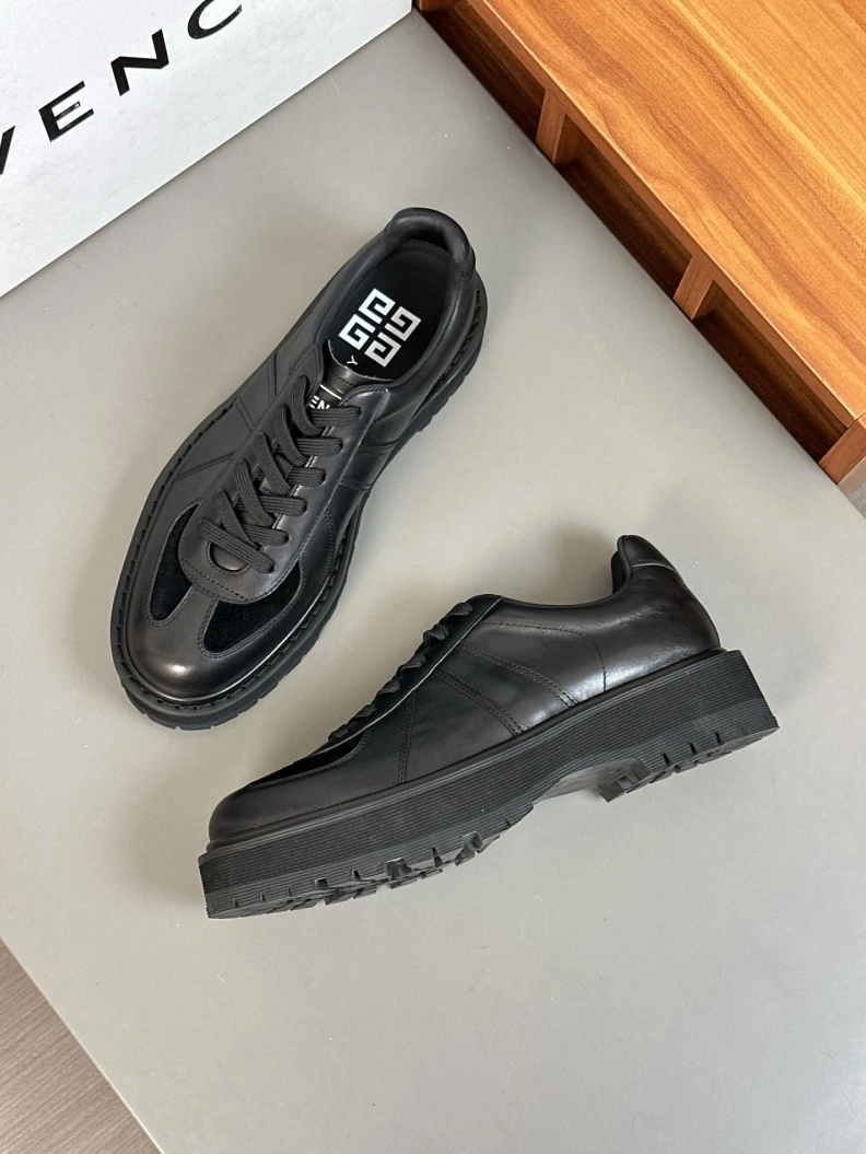 Gxvxnchy Sneakers Lightweight 152503