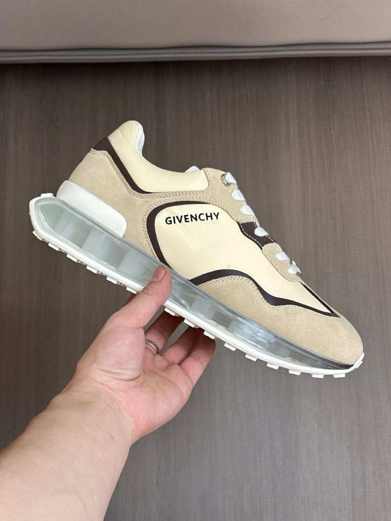 Gxvxnchy Sneakers Efficient 152508