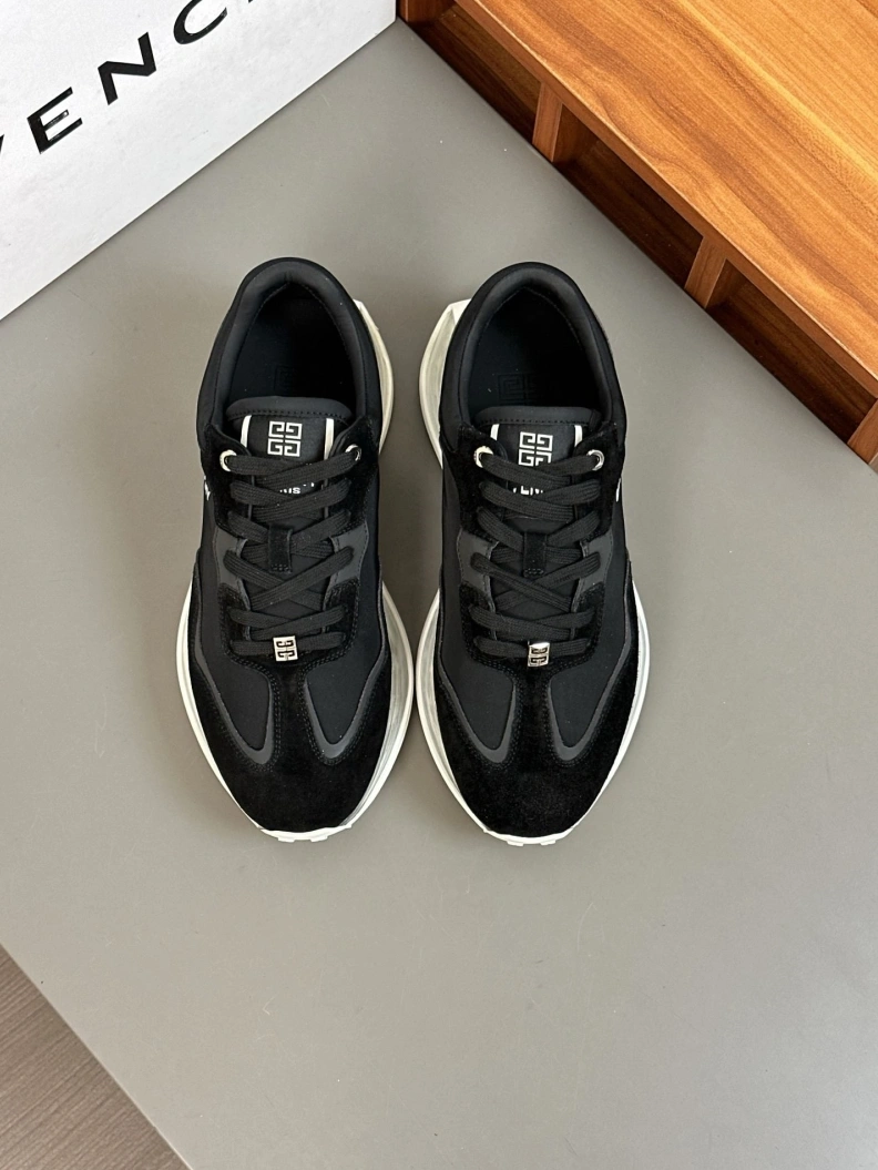 Gxvxnchy Sneakers SmartChoice 152501