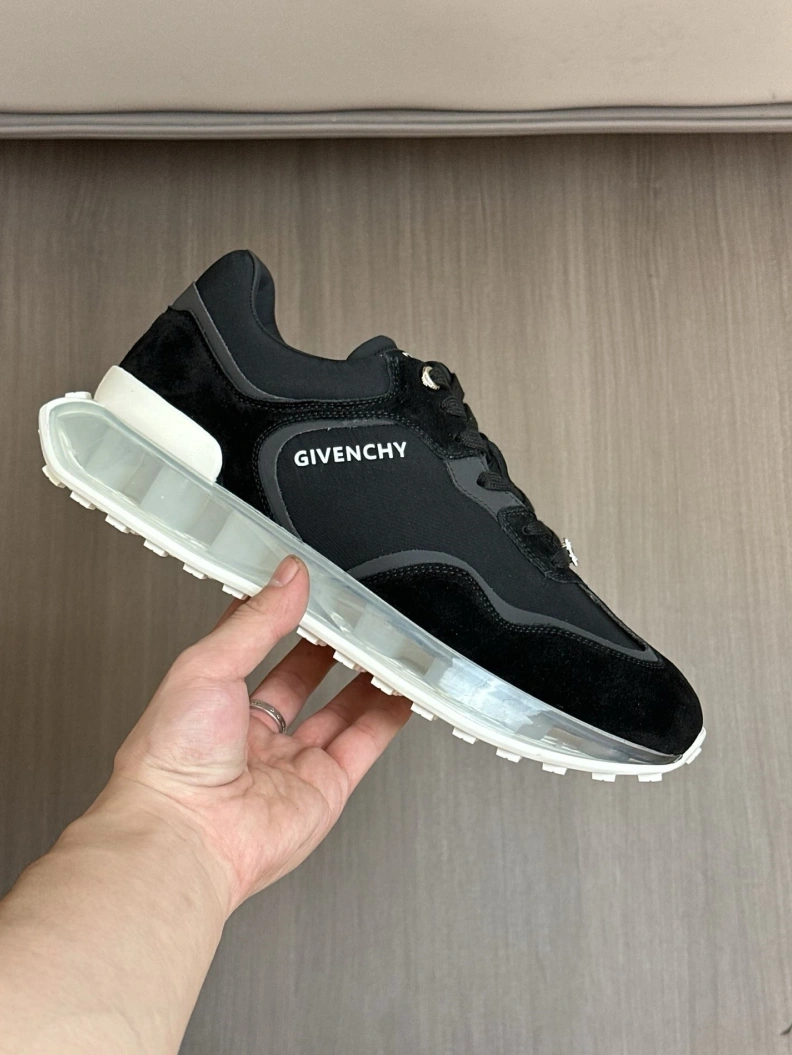 Gxvxnchy Sneakers SmartChoice 152501
