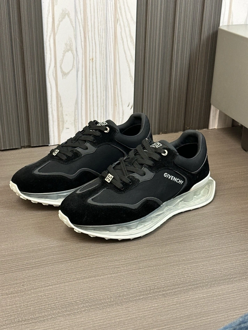 Gxvxnchy Sneakers SmartChoice 152501