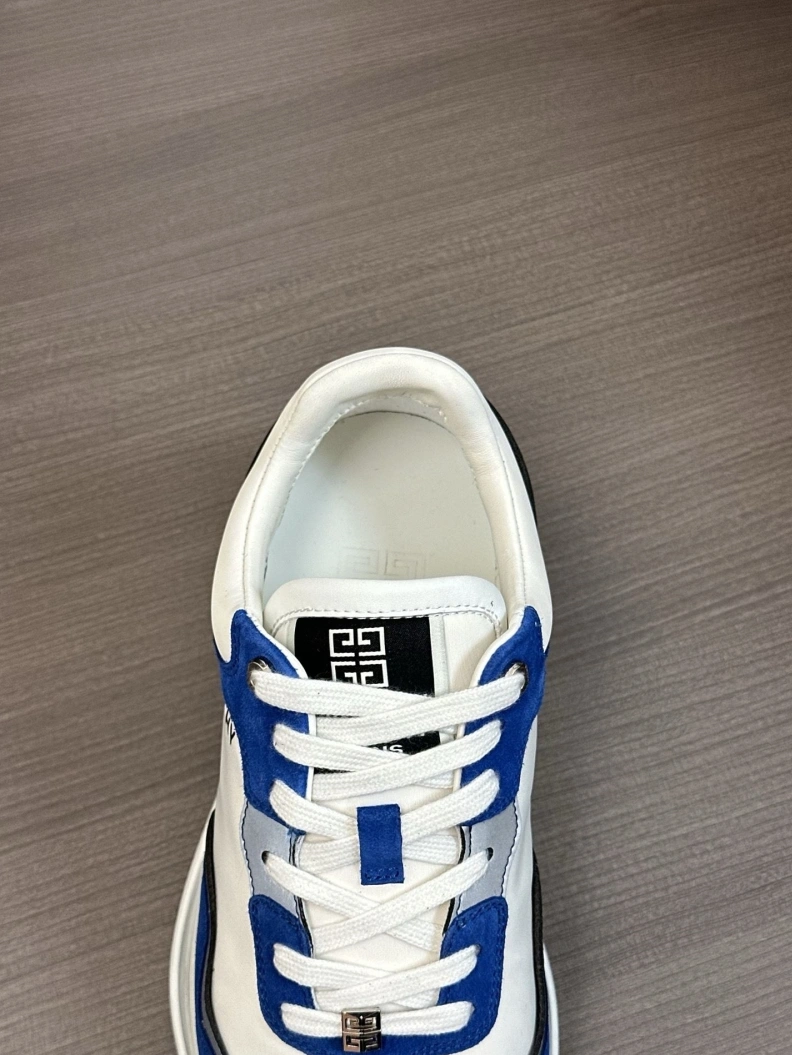 DailyWear Gxvxnchy Sneakers 152506