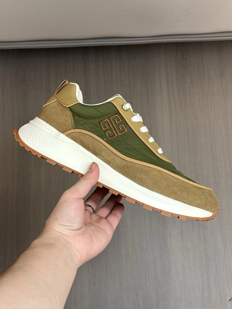 UrbanStyle Gxvxnchy Sneakers 152525