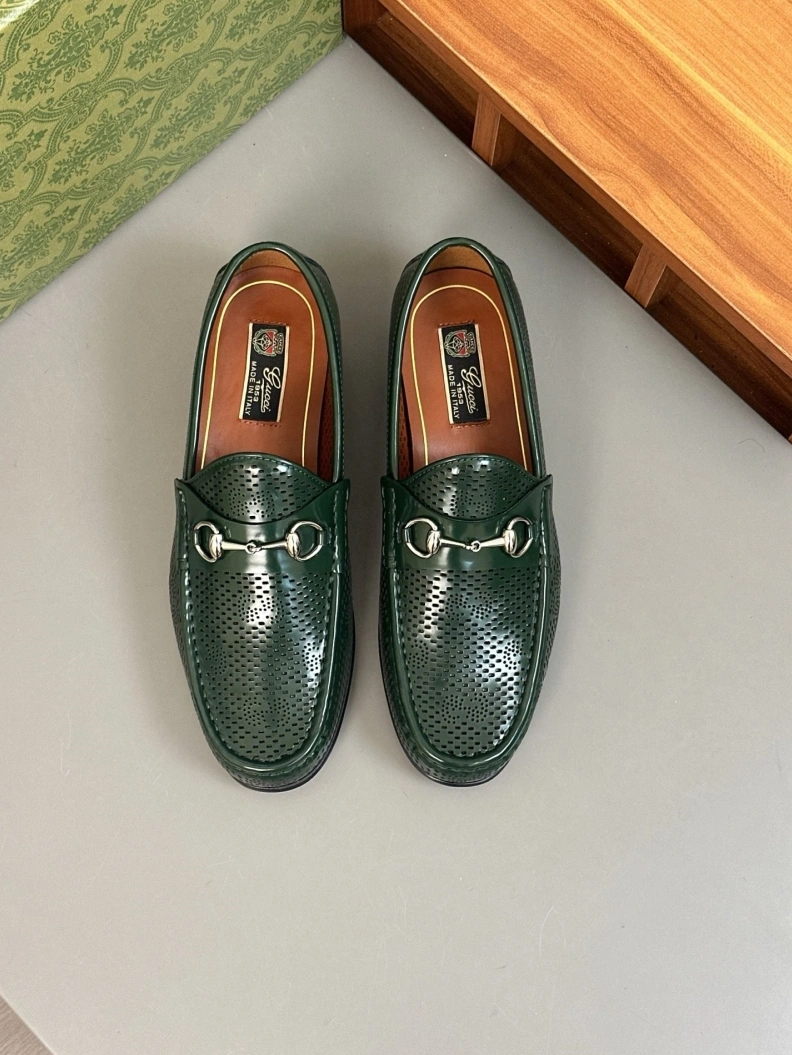 Flexible Gxccx Leather Shoes 156255