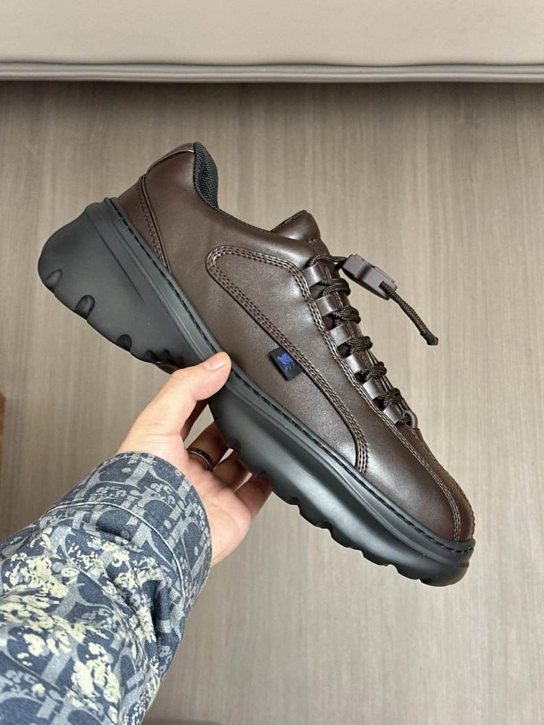 Flexible Bxrbxrry Sneakers 114535
