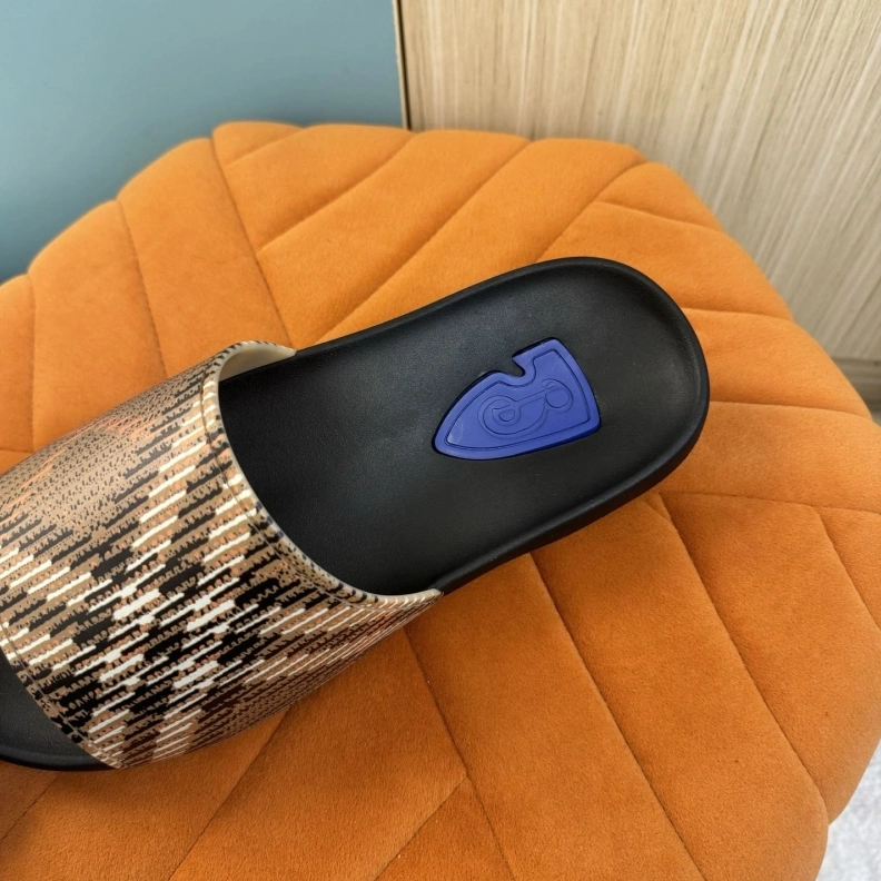 Bright Bxrbxrry Slippers 114607