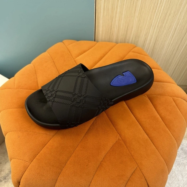 Resilient Bxrbxrry Slippers 114600